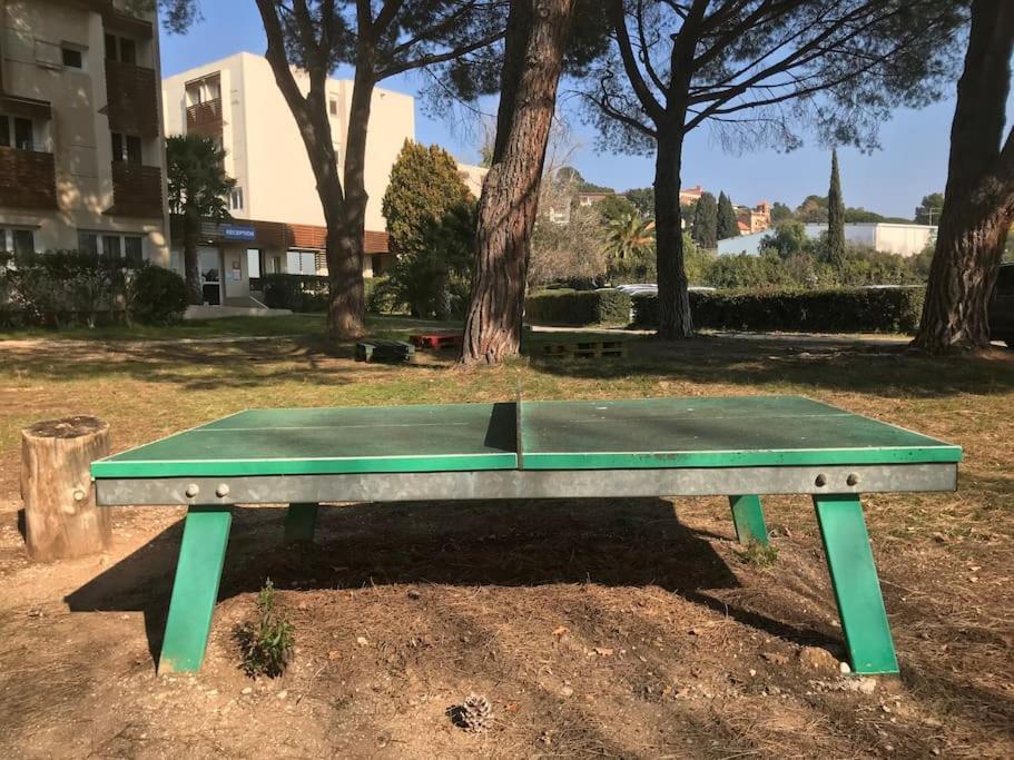 Appartement Plage Piscine Et Tennis Inclus La Londe-les-Maures Eksteriør billede